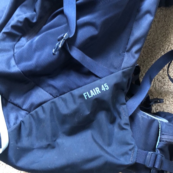 MEC Flair 45 Backpack - Women's - Picture 3 of 4